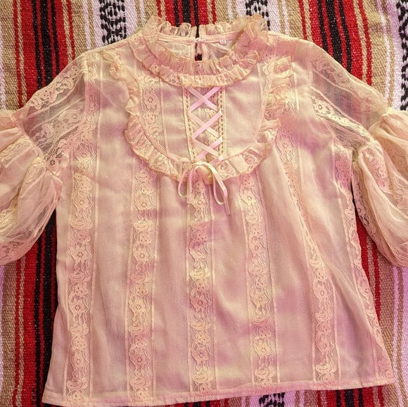 Cottagecore top - Picture 2 of 5